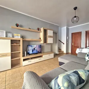 Apartment Spacious Independent Next The Airport - Sea, San Isidro (Tenerife)